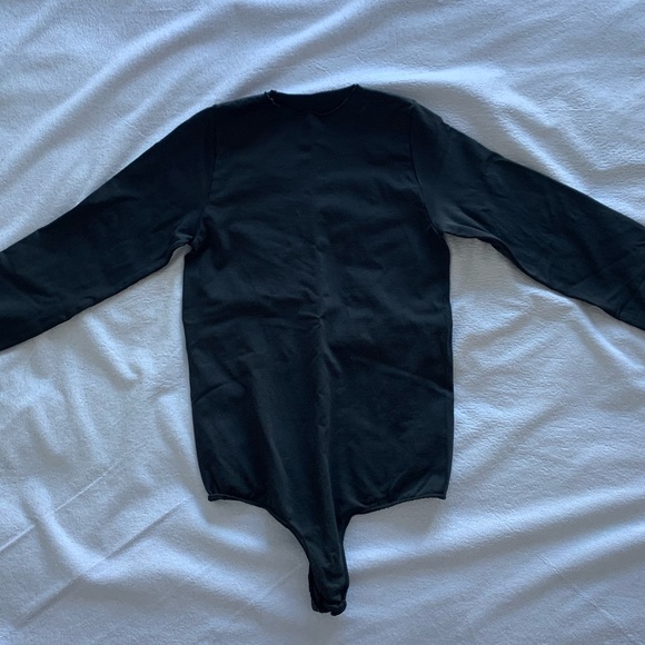 SKIMS basic bodysuit - Picture 1 of 2